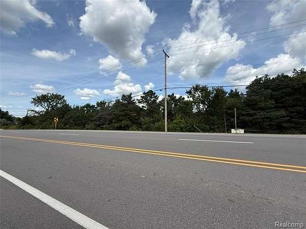 9.6 Acres of Land for Sale in Grand Blanc, Michigan