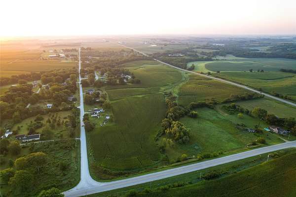 51.8 Acres of Agricultural Land for Sale in Pleasantville, Iowa