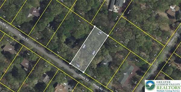 0.45 Acres of Land for Sale in Tunkhannock Township, Pennsylvania