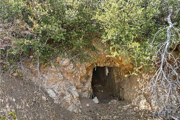 25.6 Acres of Land for Sale in Acton, California