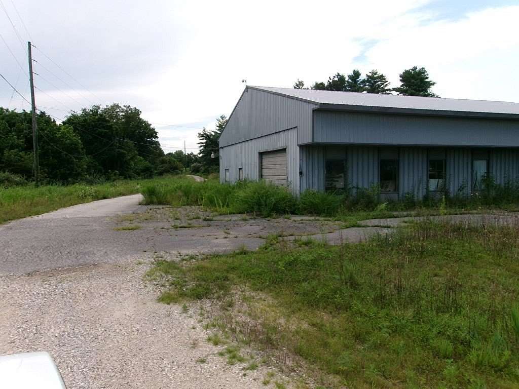 10.8 Acres of Improved Commercial Land for Sale in Tomahawk, Kentucky