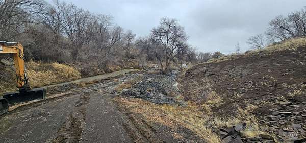 7 Acres of Agricultural Land for Sale in Buhl, Idaho