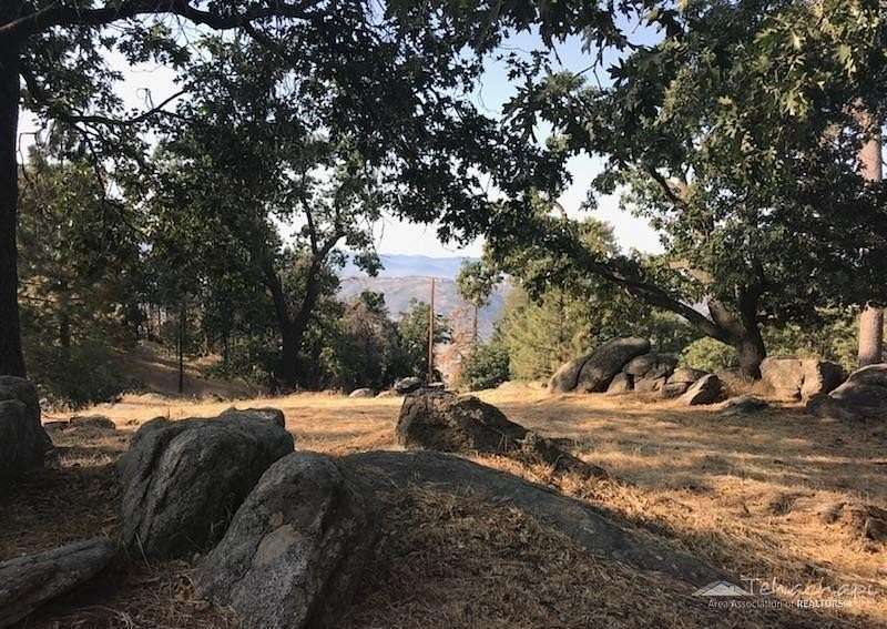 1 Acre of Residential Land for Sale in Tehachapi, California