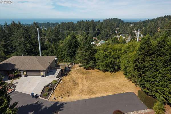 0.33 Acres of Residential Land for Sale in Brookings, Oregon