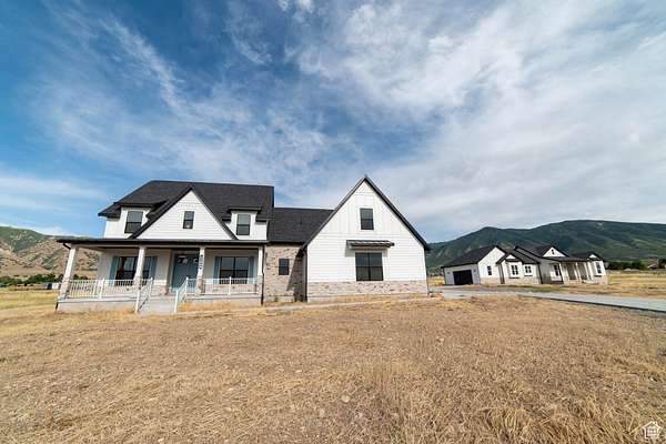 5 Acres of Residential Land with Home for Sale in Tooele, Utah