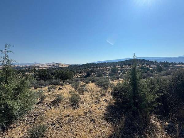 1.1 Acres of Land for Sale in Montague, California