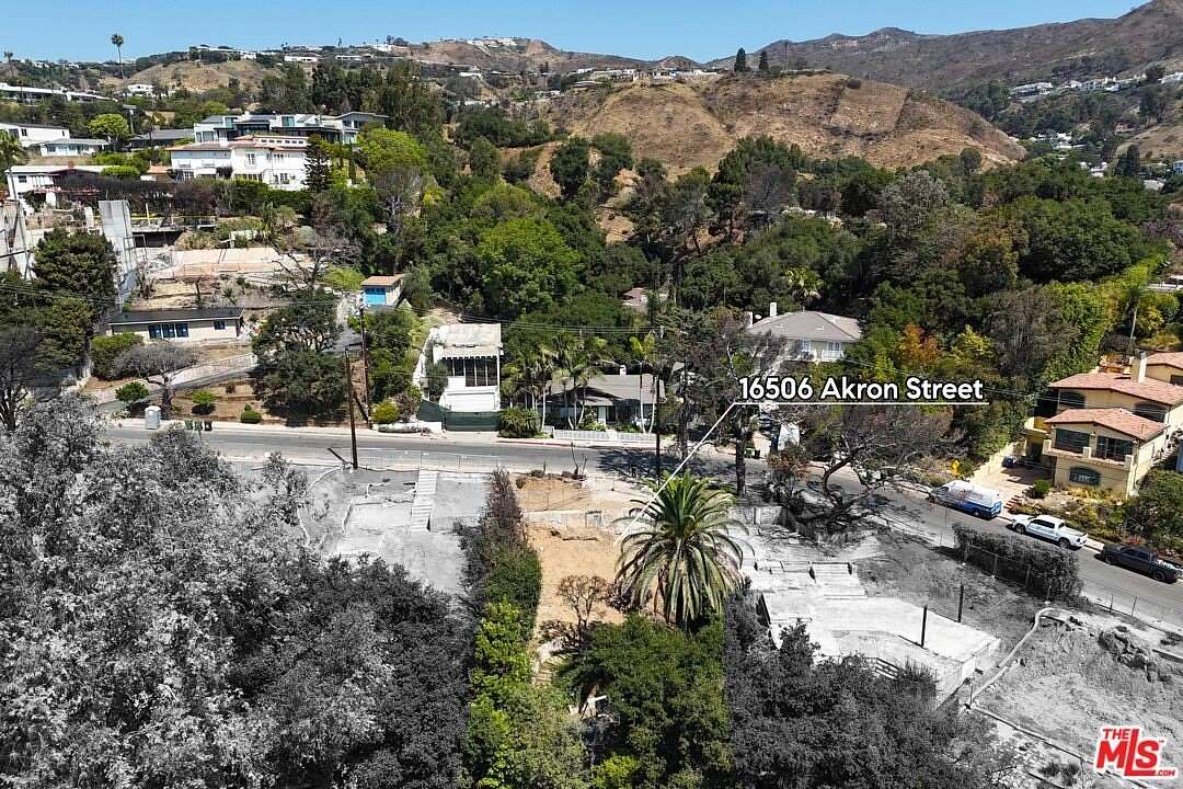 0.17 Acres of Residential Land for Sale in Pacific Palisades, California