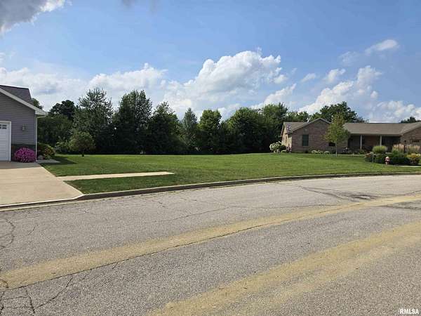 0.27 Acres of Residential Land for Sale in Eureka, Illinois
