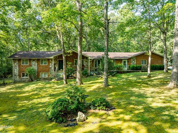 3.32 Acres of Residential Land with Home for Sale in Crossville, Tennessee