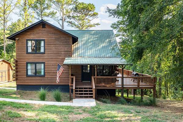 5.17 Acres of Land with Home for Sale in Ashland City, Tennessee