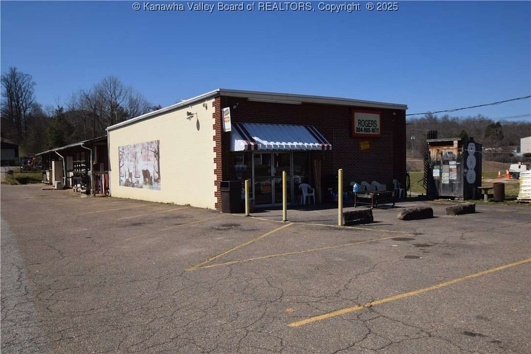 1.5 Acres of Residential Land for Sale in Elkview, West Virginia