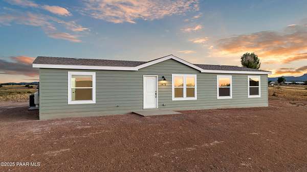 4 Acres of Residential Land with Home for Sale in Paulden, Arizona