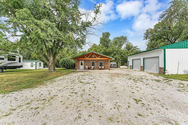 5 Acres of Residential Land with Home for Sale in Lamar, Missouri