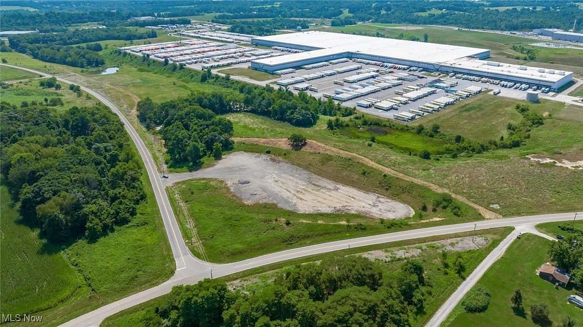 7.38 Acres of Mixed-Use Land for Sale in Zanesville, Ohio