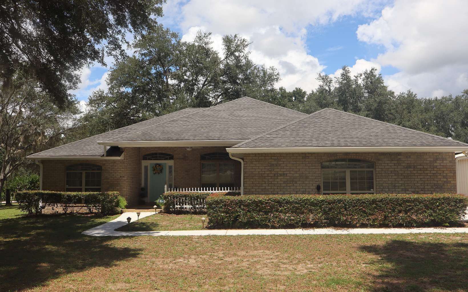 2.47 Acres of Residential Land with Home for Sale in Lake City, Florida