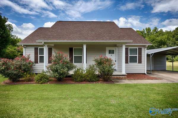 2 Acres of Residential Land with Home for Sale in Ardmore, Tennessee