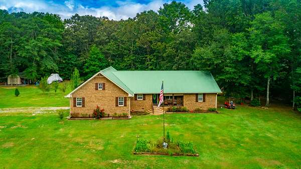 4.7 Acres of Residential Land with Home for Sale in Fort Payne, Alabama