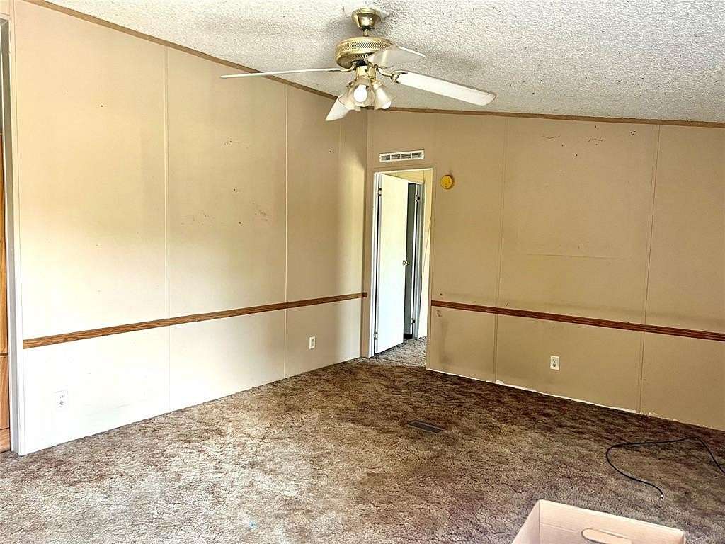 12.6 Acres of Land with Home for Sale in Sayre, Oklahoma