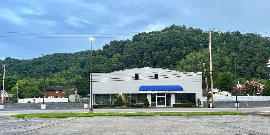 2 Acres of Improved Commercial Land for Sale in Prestonsburg, Kentucky