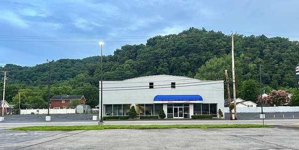 2 Acres of Improved Commercial Land for Sale in Prestonsburg, Kentucky