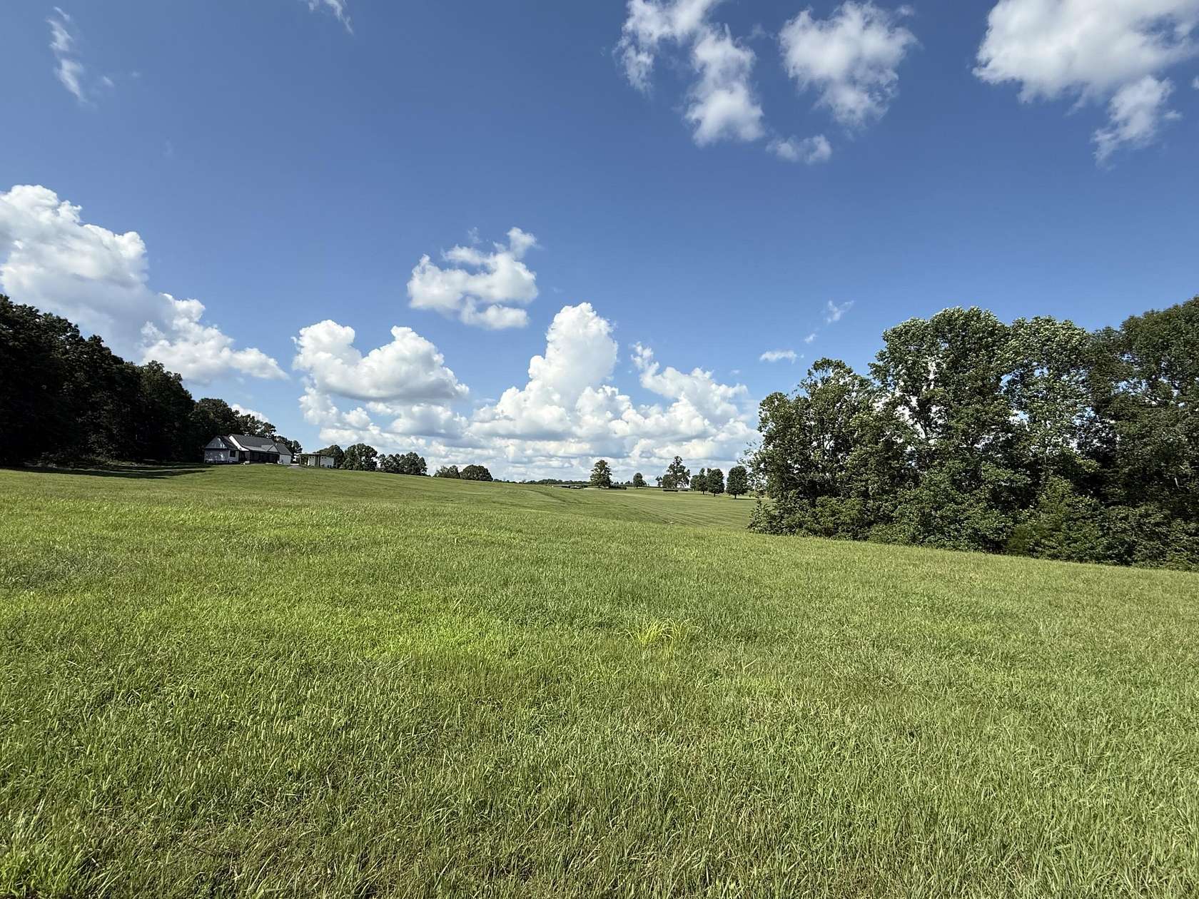 1 Acre of Land for Sale in Russell Springs, Kentucky