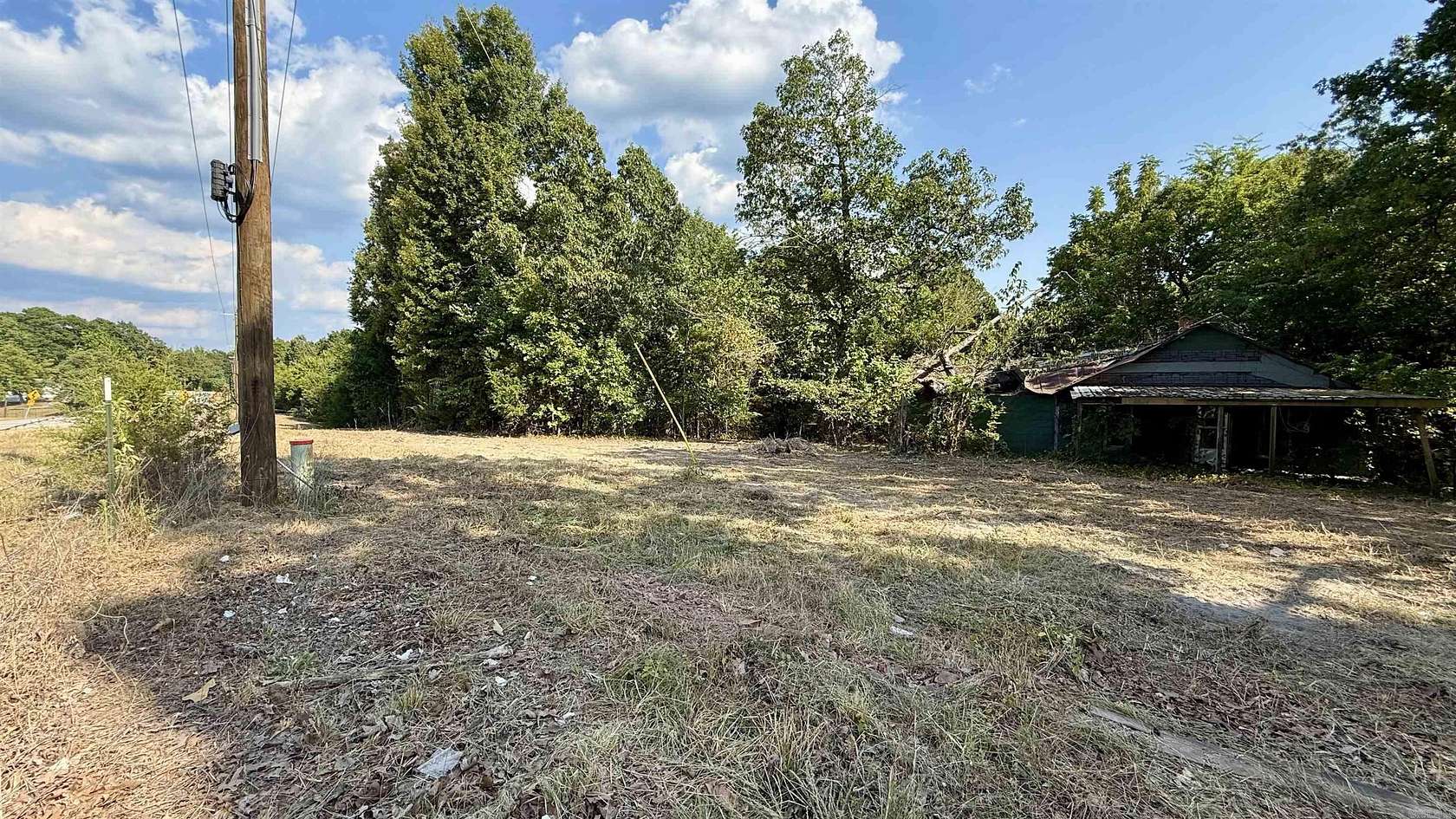 4 Acres of Residential Land for Sale in Marshall, Arkansas