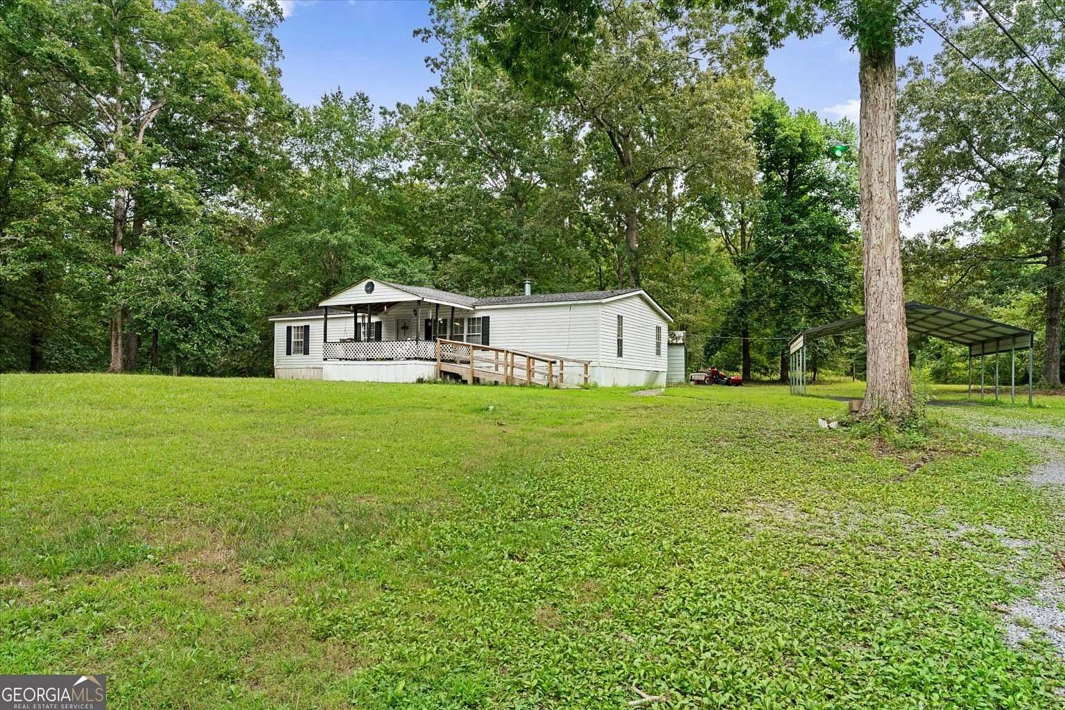 2.6 Acres of Residential Land with Home for Sale in Chatsworth, Georgia
