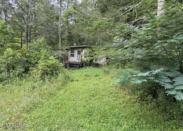 0.95 Acres of Land for Sale in Hartford, Tennessee