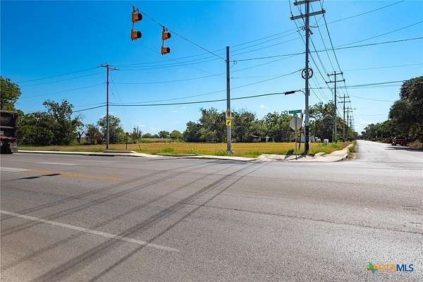 1.22 Acres of Commercial Land for Sale in Seguin, Texas