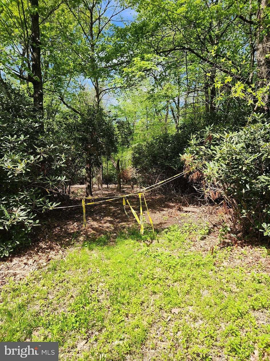 1.1 Acres of Land for Sale in Lake Harmony, Pennsylvania