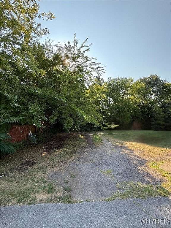 0.06 Acres of Residential Land for Sale in Niagara Falls, New York