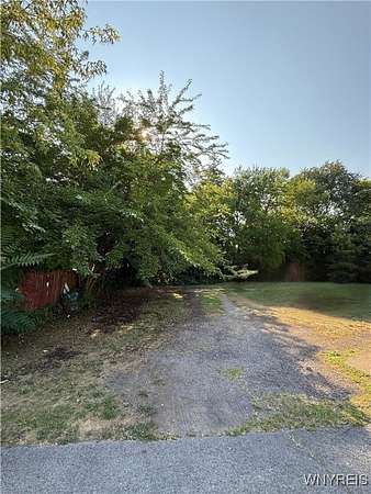 0.06 Acres of Residential Land for Sale in Niagara Falls, New York