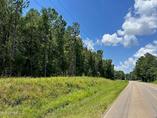 1.72 Acres of Residential Land for Sale in Summit, Mississippi