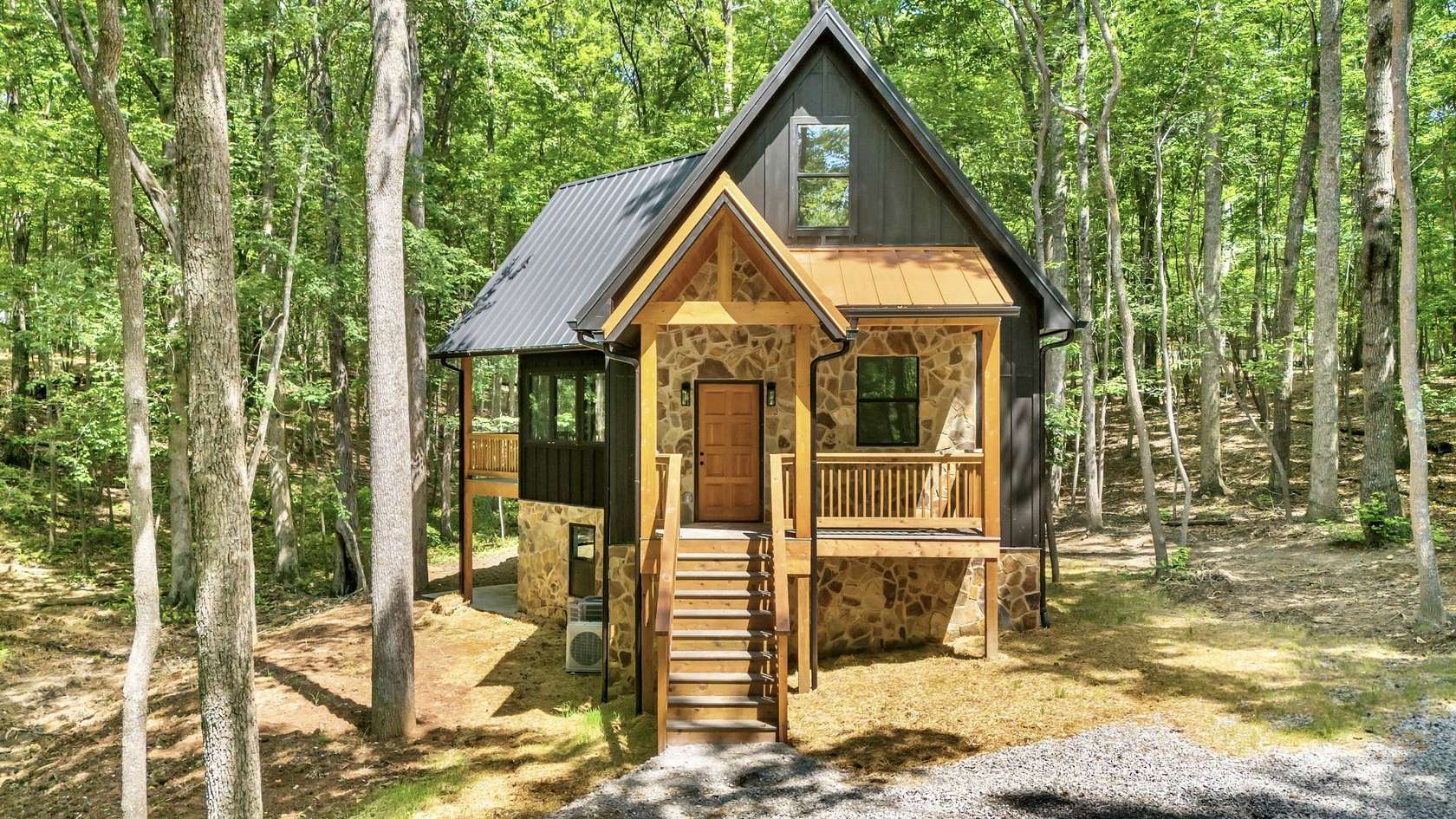 5 Acres of Residential Land with Home for Sale in Monteagle, Tennessee