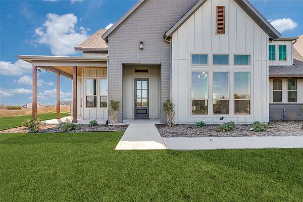 2 Acres of Land with Home for Sale in Weatherford, Texas