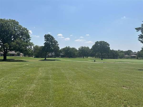 0.35 Acres of Residential Land for Sale in Lake Kiowa, Texas