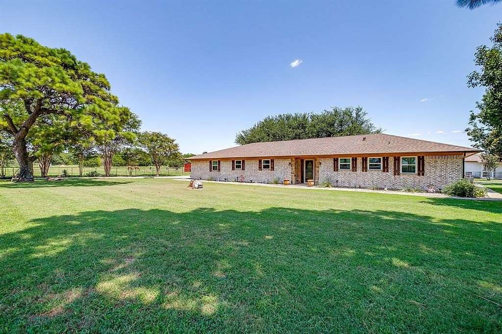 11.4 Acres of Land with Home for Sale in Cleburne, Texas