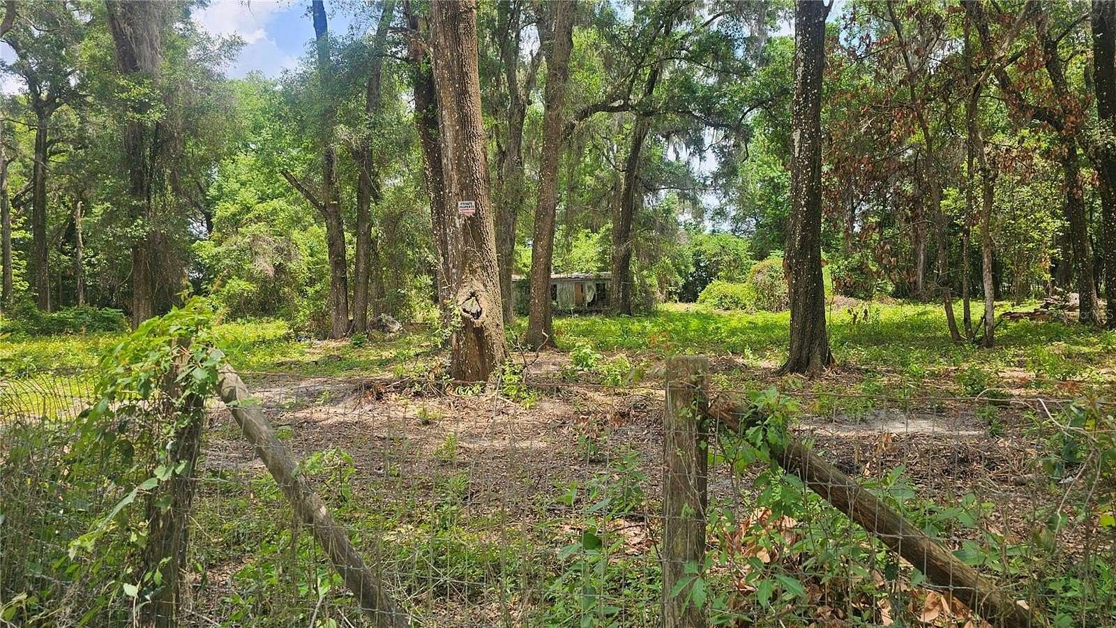 4.15 Acres of Residential Land with Home for Sale in Summerfield, Florida