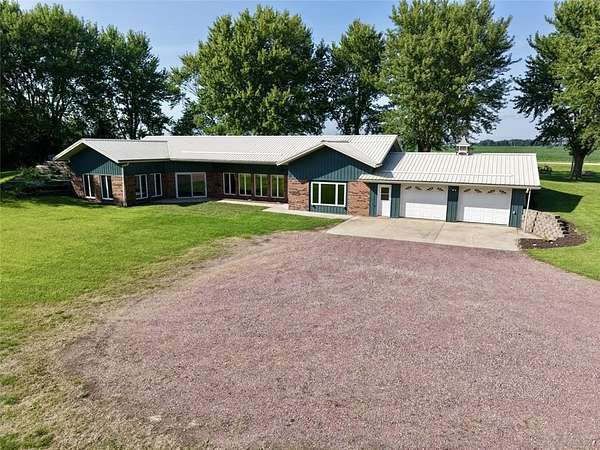 4.5 Acres of Residential Land with Home for Sale in Windom, Minnesota