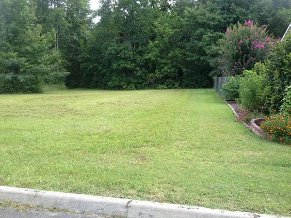 0.63 Acres of Residential Land for Sale in LaFayette, Georgia