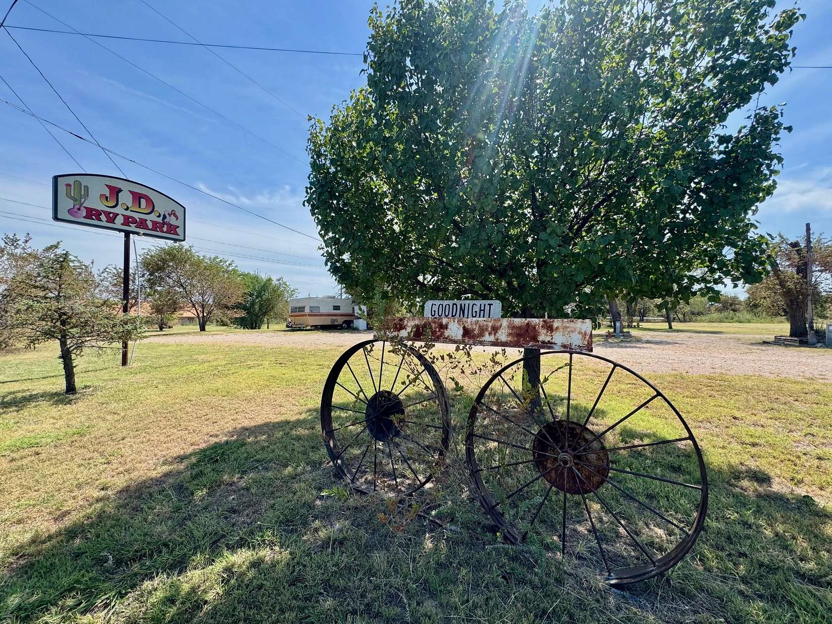 2 Acres of Improved Residential Land for Sale in Clarendon, Texas