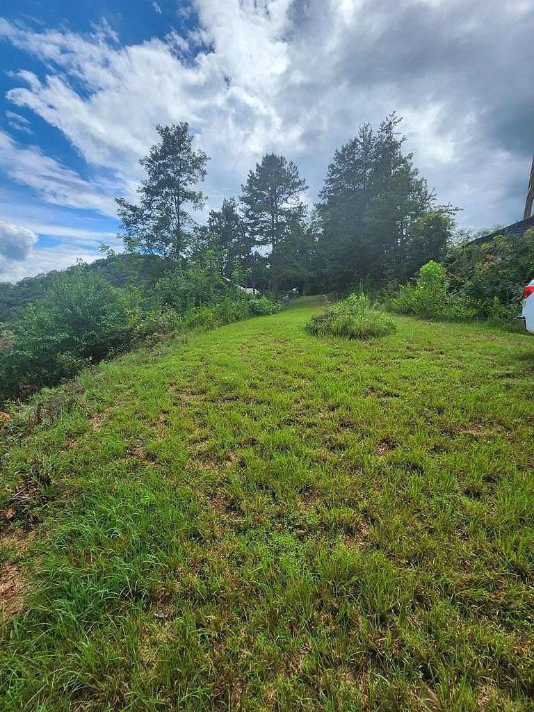 0.92 Acres of Residential Land for Sale in Murphy, North Carolina