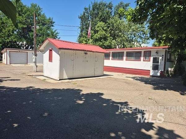 2.29 Acres of Residential Land with Home for Sale in Payette, Idaho