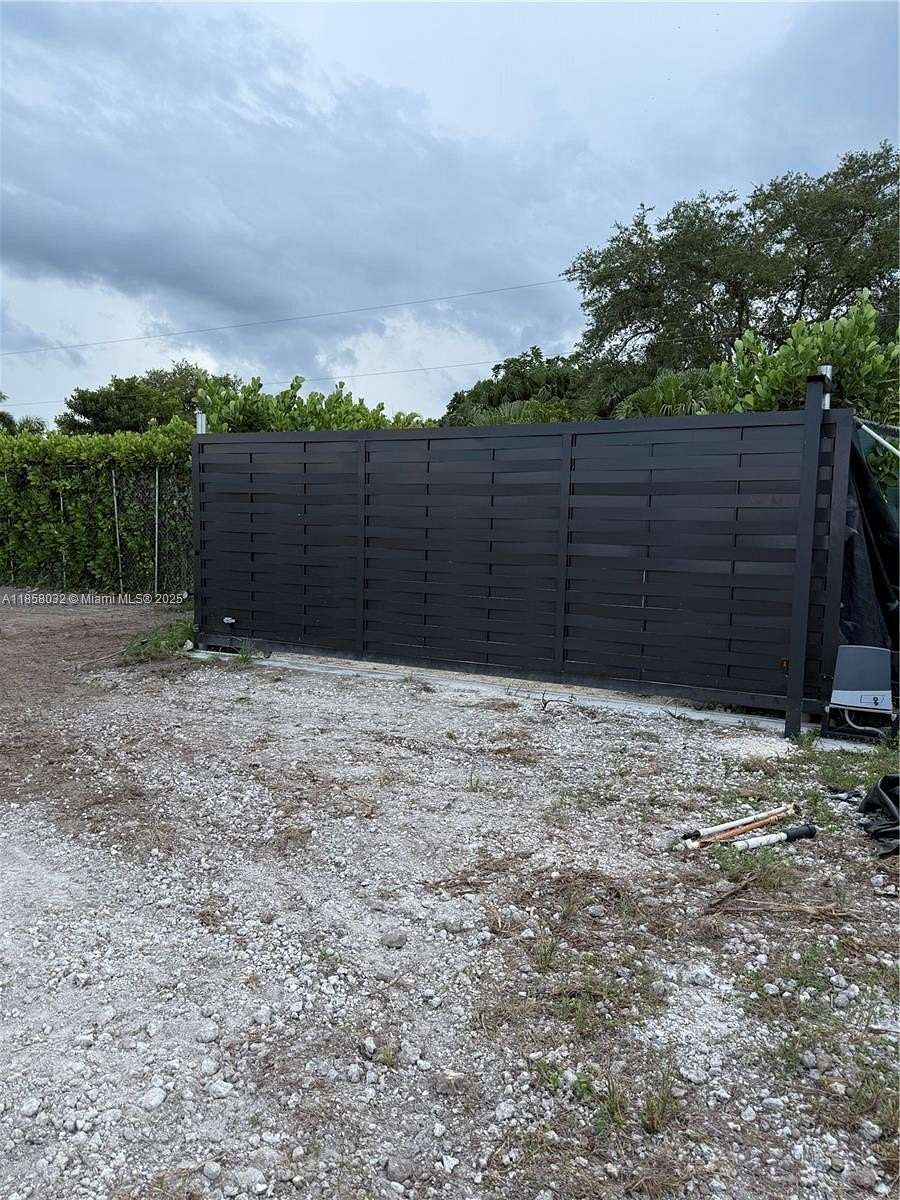 1.63 Acres of Commercial Land for Lease in Miami, Florida