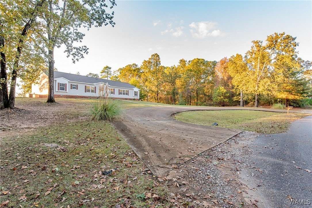 2.6 Acres of Residential Land with Home for Sale in Tuscaloosa, Alabama