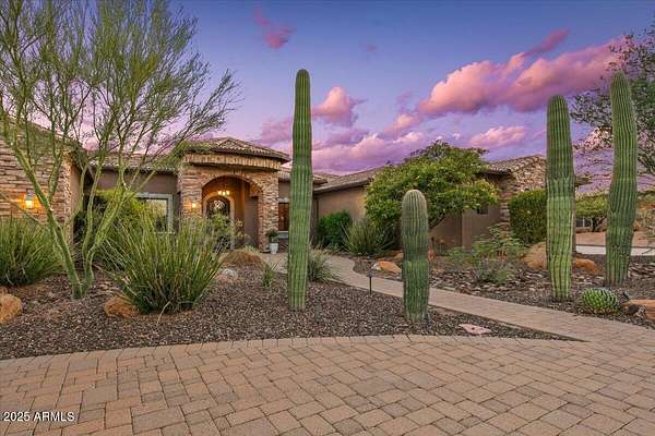 3.16 Acres of Residential Land with Home for Sale in Scottsdale, Arizona