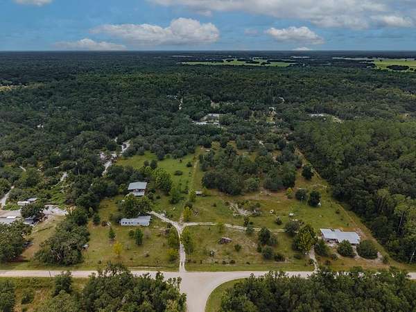 15 Acres of Land with Home for Sale in Old Town, Florida