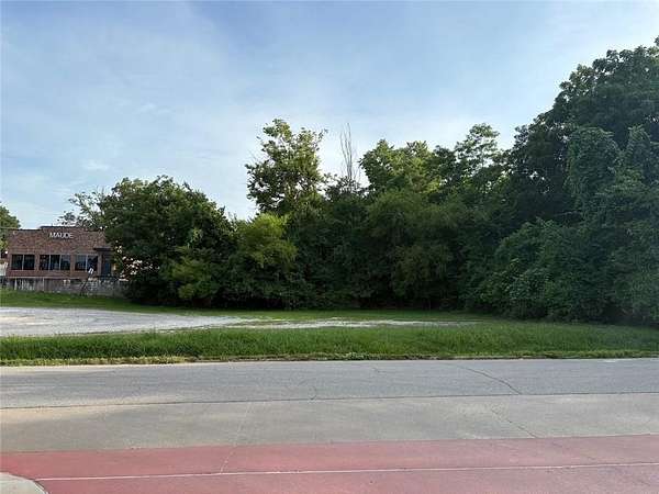 0.73 Acres of Mixed-Use Land for Sale in Fayetteville, Arkansas