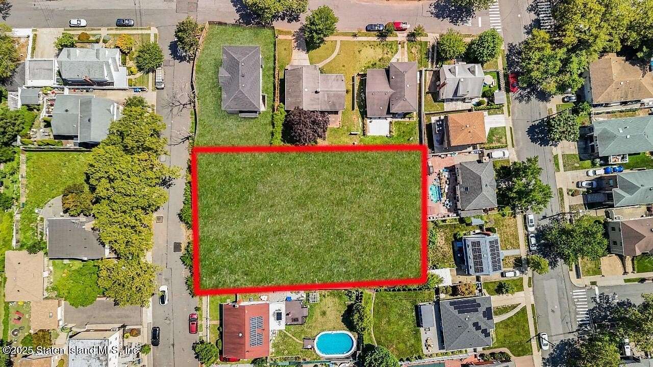 0.57 Acres of Residential Land for Sale in Staten Island, New York