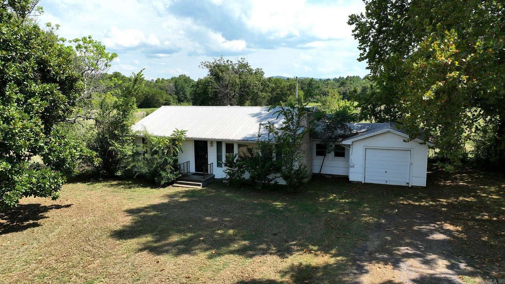 35.4 Acres of Land with Home for Sale in Parks, Arkansas